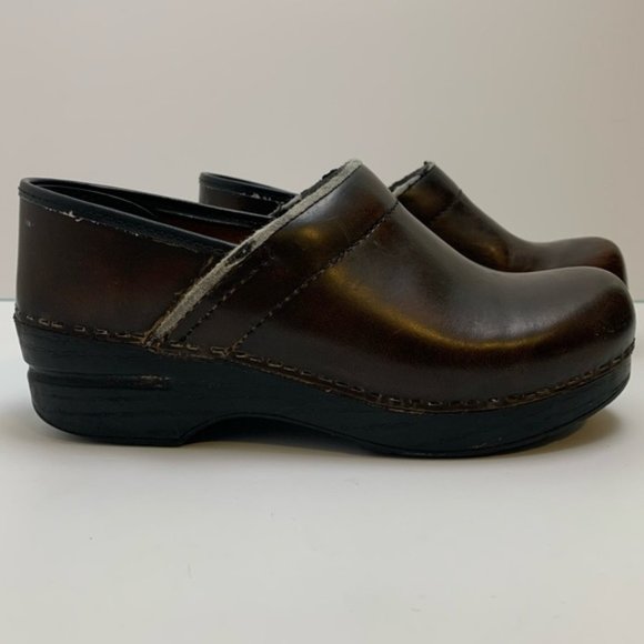 Dansko Brown Classic Clogs - Picture 1 of 8